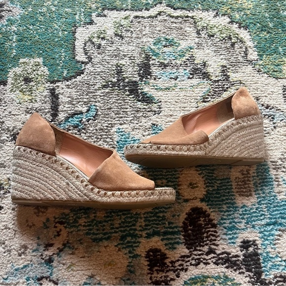 Like new Vince leather suede coastal designer wedge heels - Picture 2 of 8